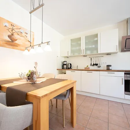 Lena Sonnenschein Apartamento *